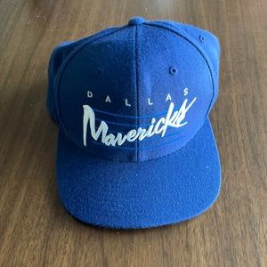 Dallas Mavericks Mitchell & Ness SnapBack